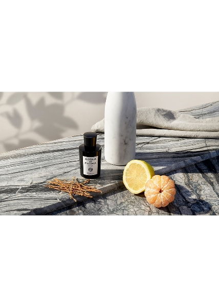 Colonia Essenza Eau De Cologne