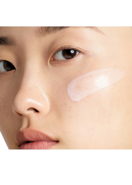 Shade And Illuminate Soft Radiance Primer SPF 25