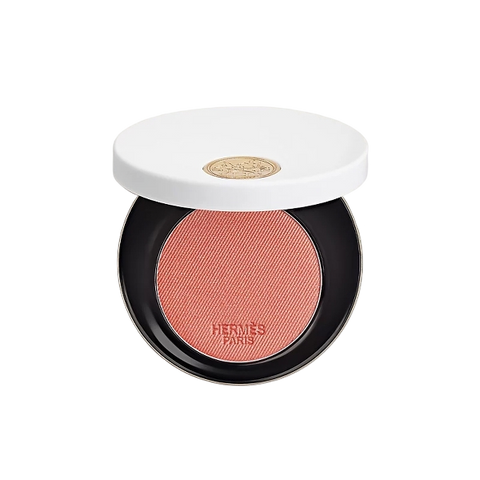 Silky blush powder