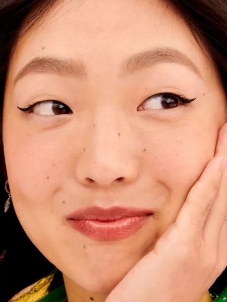 Gimme Brow+ volumizing pencil