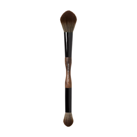 Victoria Beckham Beauty 13 Sculpt & Blend Brush