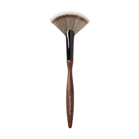 Victoria Beckham Beauty 14 Fan Brush