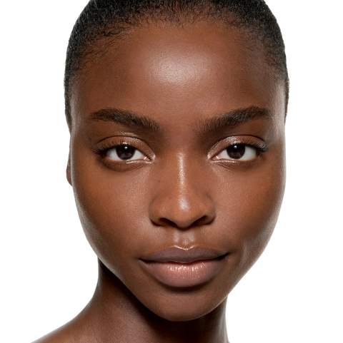 The Foundation Drops with TFC8 Luminous Light Coverage - Victoria Beckham - מייקאפ - 14