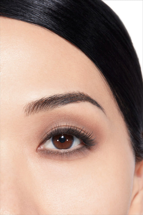 CHANEL Les 4 Ombres Multi-Effect Quadra Eyeshadow 2g - 308 Clair-Obscur - application visual a