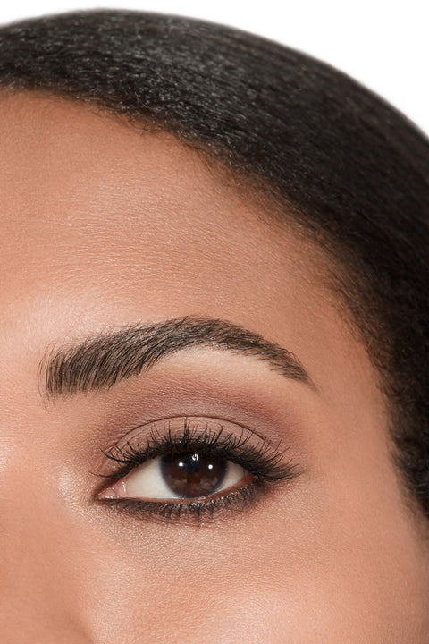 CHANEL Les 4 Ombres Multi-Effect Quadra Eyeshadow 2g - 308 Clair-Obscur - application visual b