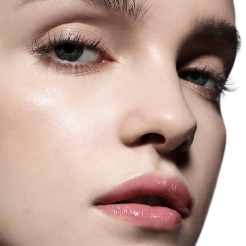 Nourishing Lip Shine