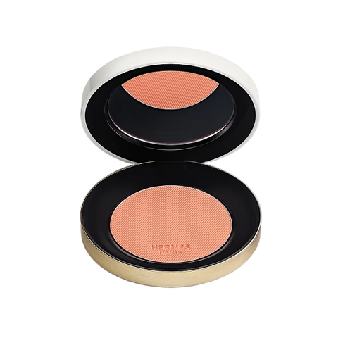 Silky blush powder