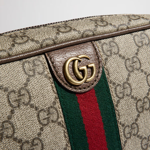 Gucci Savoy Small Toiletry Case – Beige / Ebony GG Supreme