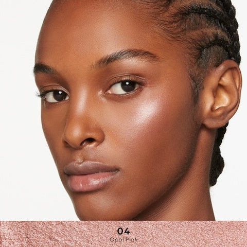 GUCCI Glow Highlighter Powder 04 Opal Pink - 4