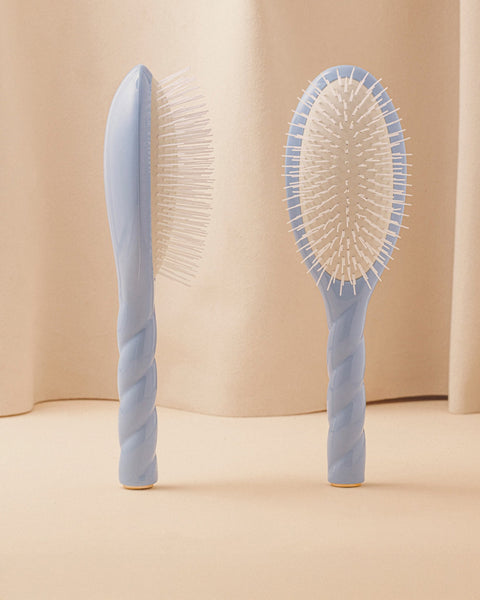 La Bonne Brosse N.07 The Intense Stimulating & Detangling Hair Brush Sky Blue