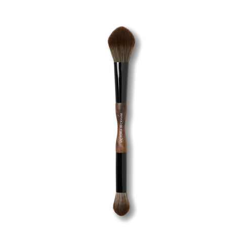 Victoria Beckham Beauty 13 Sculpt & Blend Brush