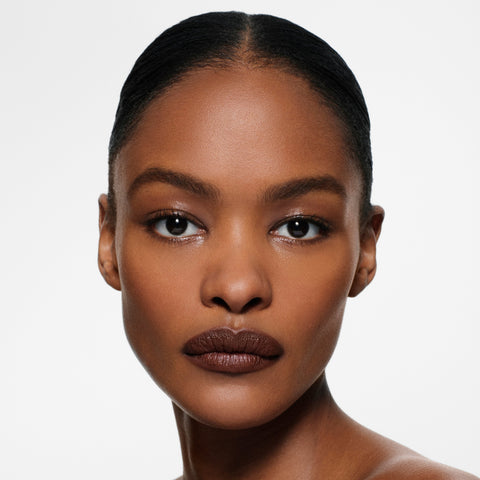 Victoria Beckham Lip Definer - 06 on the face